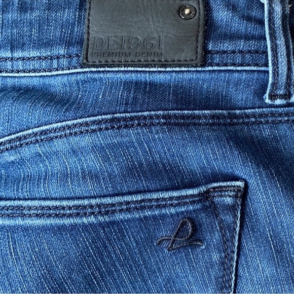 DL1961 premium denim Grace high rise cropped jeans. - Picture 6 of 14